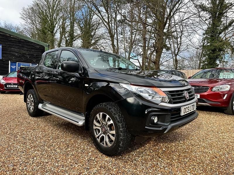 Used Fiat Fullback 150 HP (110 kW) 2018 Black Pickup