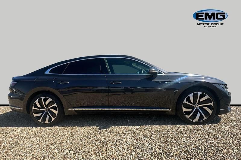 Usado VW Arteon R-line 150 HP (110 kW) 2021 Cinzento Citadino