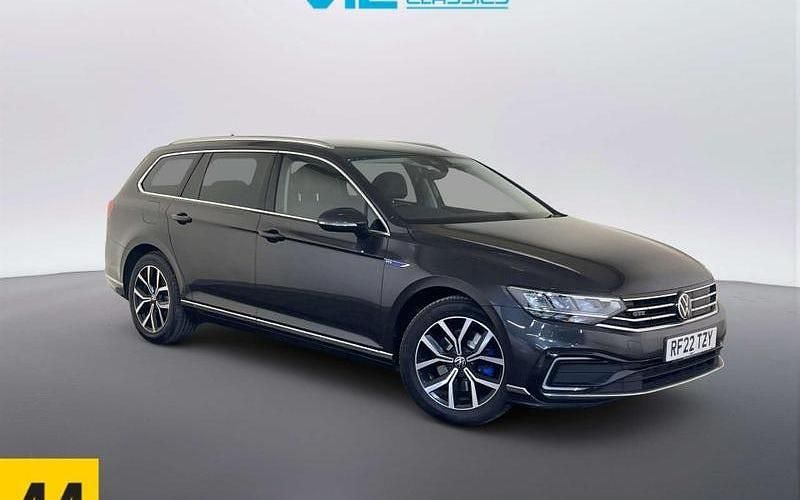 Usado VW Passat GTE 218 HP (160 kW) 2022 Cinzento Carrinha