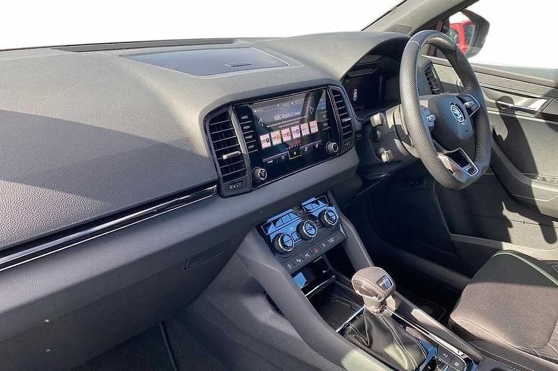 Used Skoda Karoq SportLine 110 HP (80 kW) 2024 Race blue metallic SUV