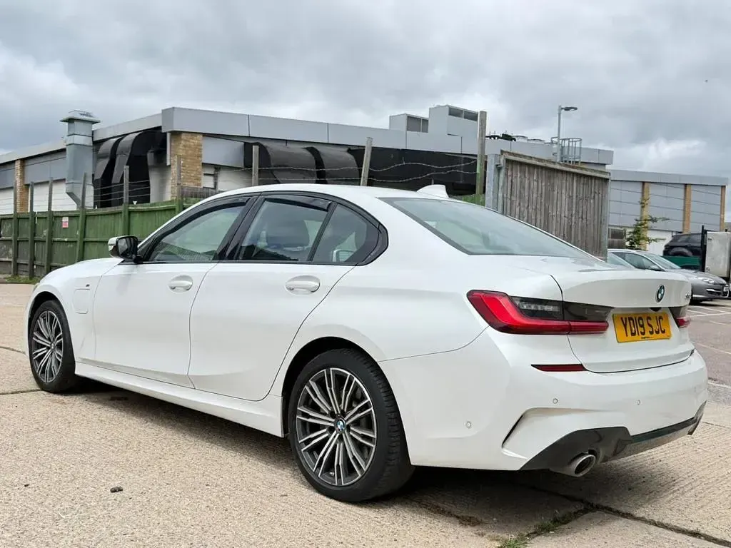 Used BMW 330e M Sport 2019 White Sedan