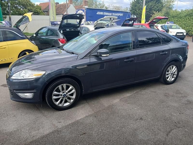 Used Ford Mondeo Zetec 140 HP (102 kW) 2012 Grey Hatchback