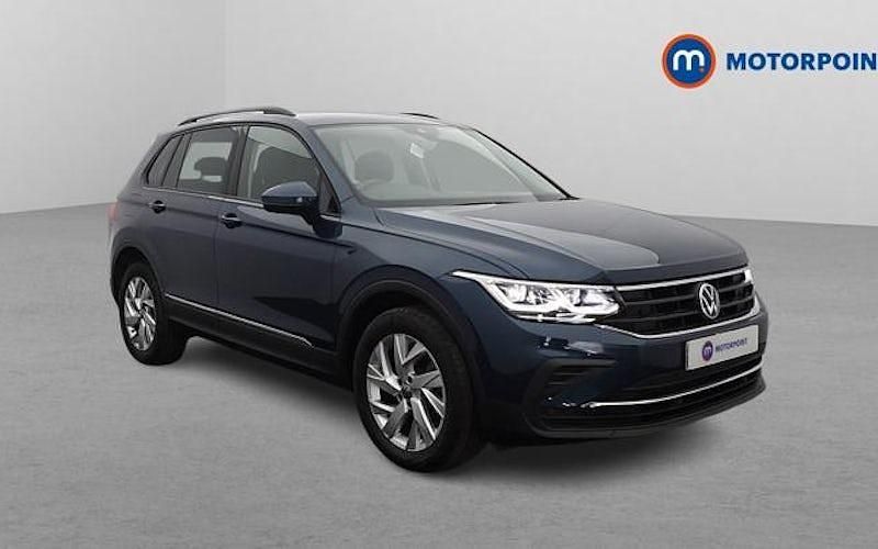 Used VW Tiguan Life 245 HP (180 kW) 2022 Blue SUV
