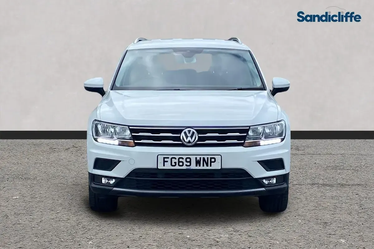 Usado VW Tiguan Allspace Match 150 HP (110 kW) 2021 Branco SUV