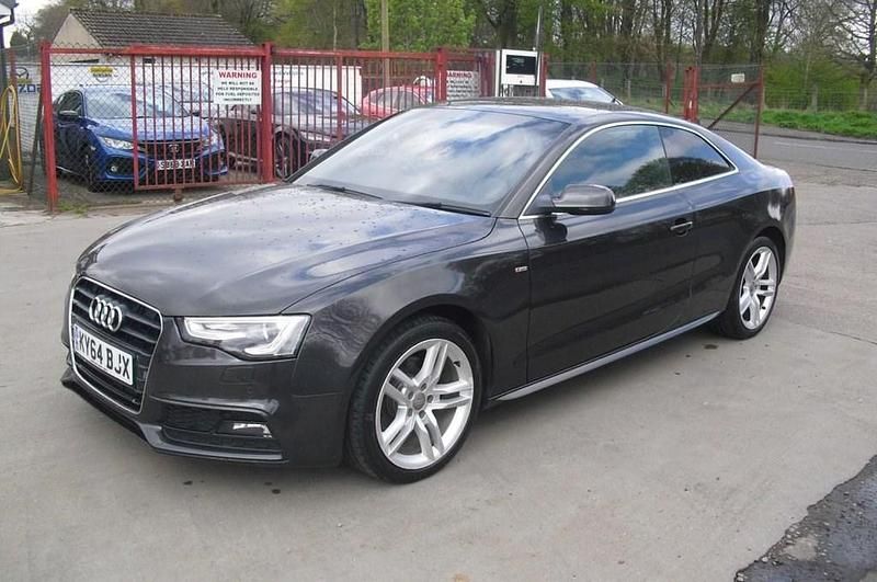 Usado Audi A5 S-Line 177 HP (130 kW) 2014 Cinzento Coupé