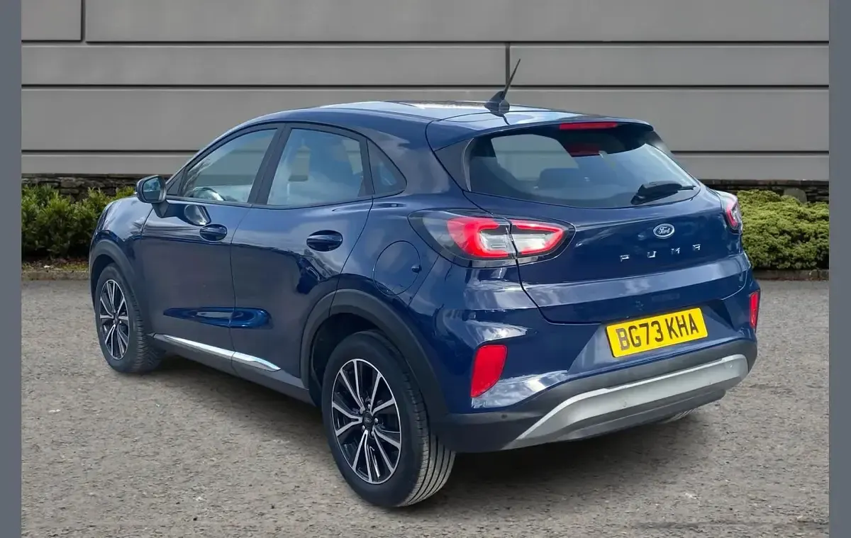 Used Ford Puma Titanium 123 HP (90 kW) 2023 Blue SUV
