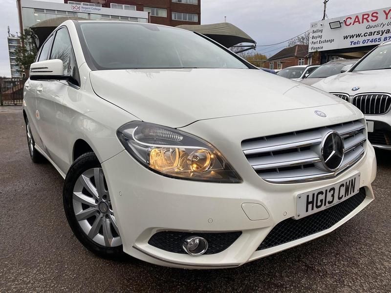 White Used 2013 Mercedes B180 SE MPV | £7,499 (Fair price) - Image 1/4