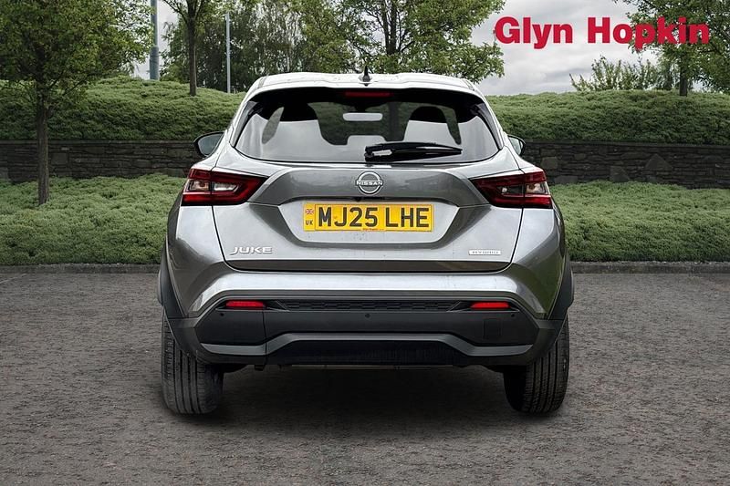 Used Nissan Juke N-Connecta 143 HP (105 kW) 2025 Grey SUV
