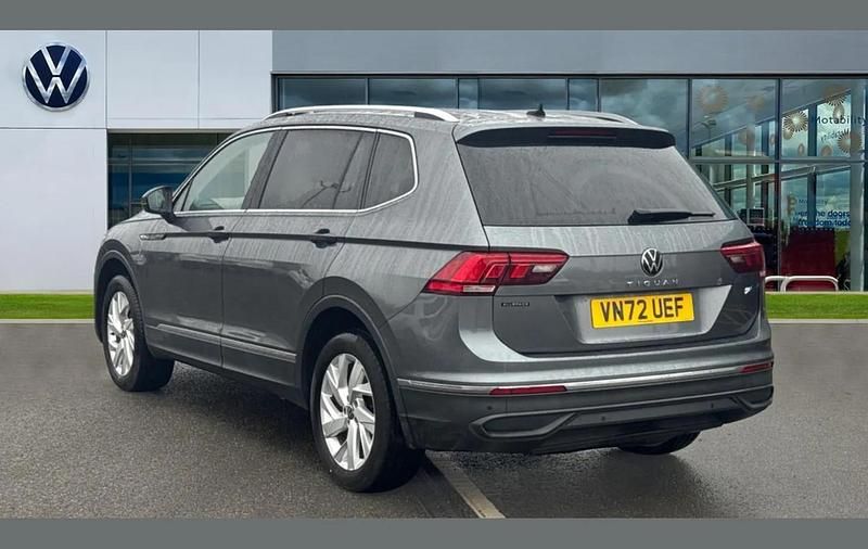 Used VW Tiguan Allspace Life 150 HP (110 kW) 2022 Grey SUV