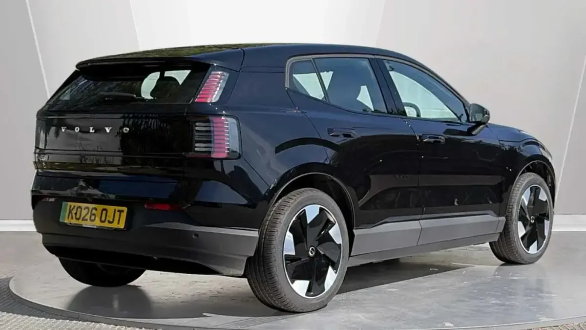 New Volvo EX30 Plus 197 kW (268 HP) 2026 SUV