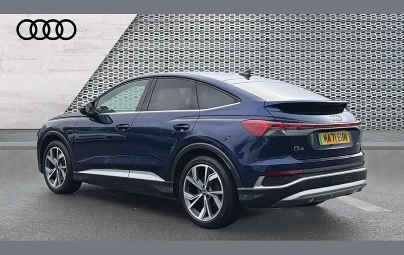 Used Audi Q4 Sportback e-tron Comfort 150 kW (204 HP) 2021 Blue SUV