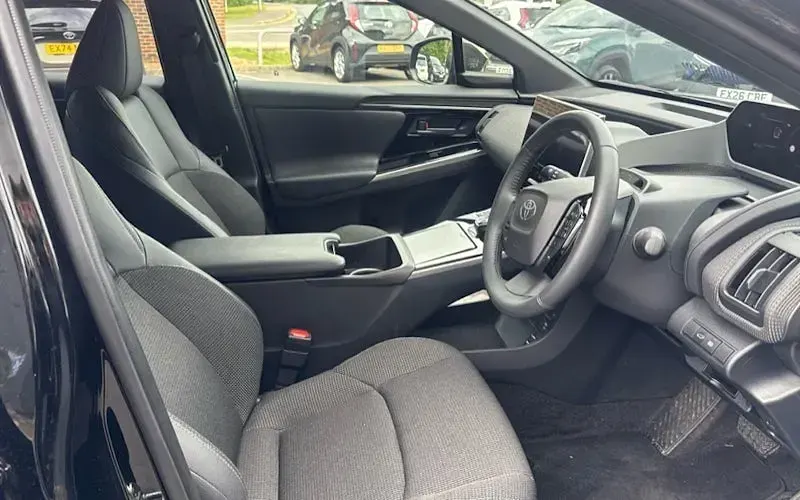 Used Toyota bZ4X 150 kW (204 HP) 2025 Black SUV