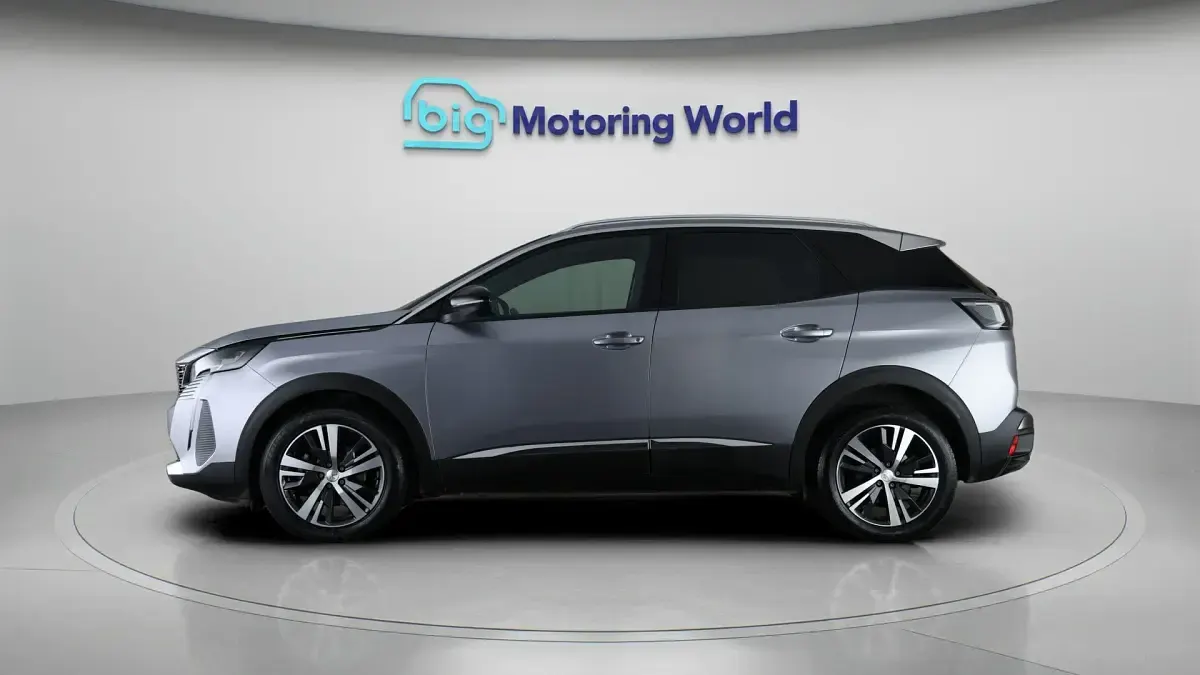 Used Peugeot 3008 Allure 130 HP (95 kW) 2023 Grey SUV