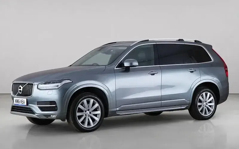 Used Volvo XC90 Momentum 224 HP (164 kW) 2015 Grey SUV