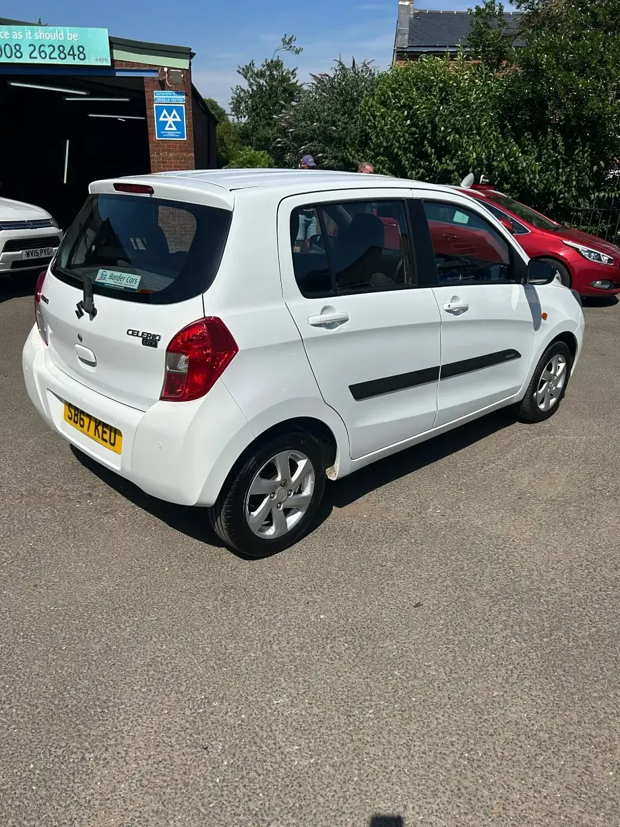 Used Suzuki Celerio City 68 HP (50 kW) 2017 White Hatchback