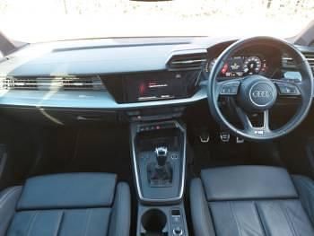 Begagnad Audi A3 S-Line 110 HK (80 kW) 2023 Svart Sedan