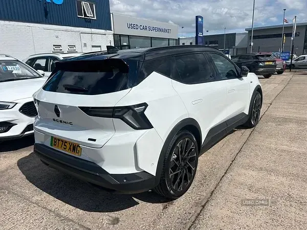 Used Renault Scenic E-Tech Techno Esprit Alpine 160 kW (218 HP) 2025 White/black SUV