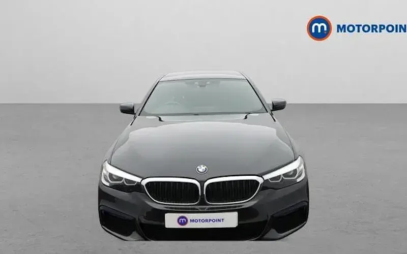 Begagnad BMW 520 M Sport 190 HK (139 kW) 2020 Grå Sedan