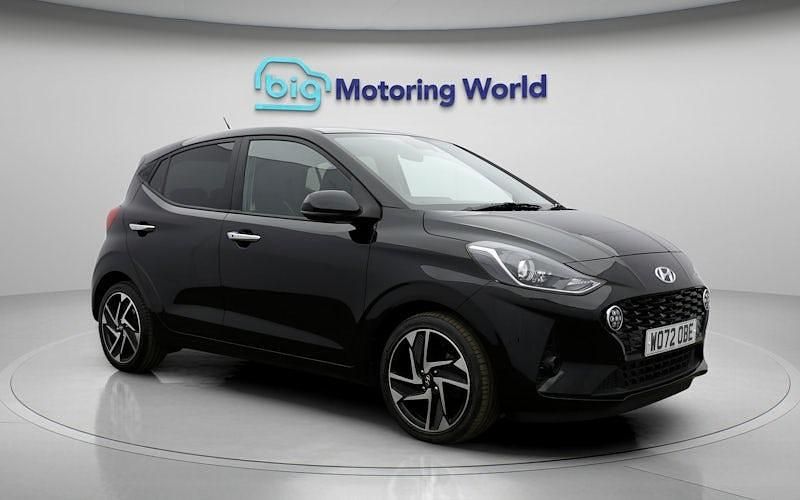 Used Hyundai i10 Premium 67 HP (49 kW) 2023 Black Hatchback