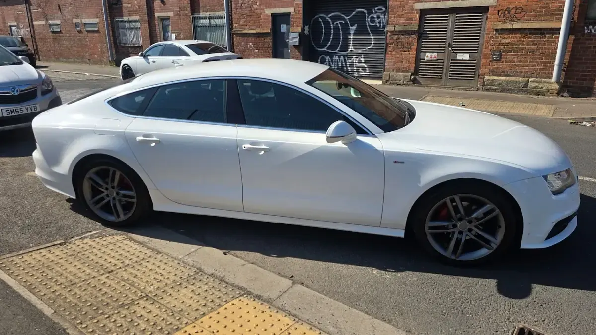 Used Audi A7 S-Line 2013 White Hatchback