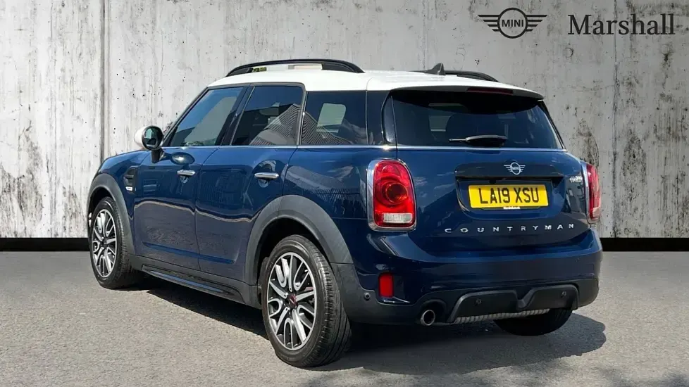 Used Mini Cooper Countryman Sport 136 HP (100 kW) 2019 Lapisluxury blue SUV