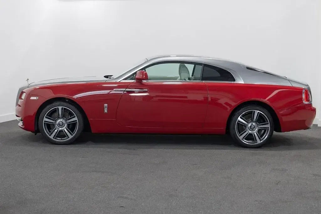 Used Rolls Royce Wraith 632 HP (464 kW) 2014 Red/silver Coupe