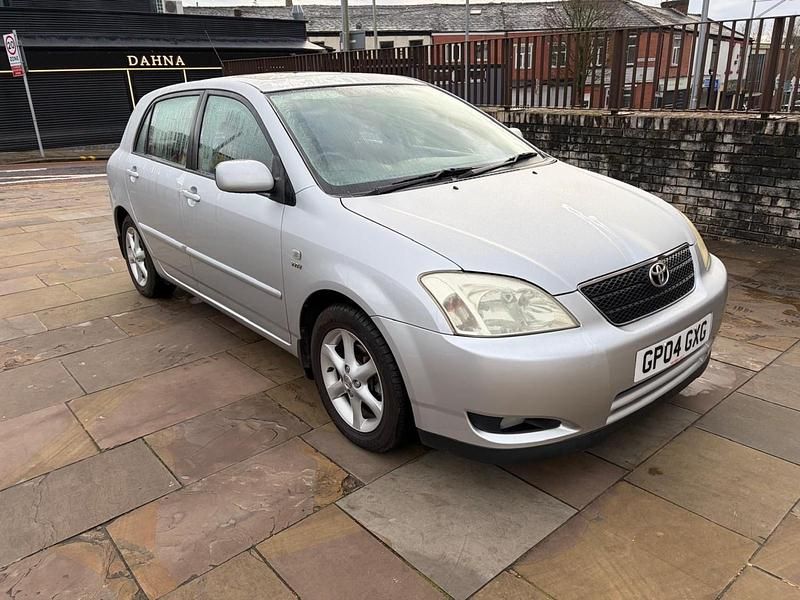 Used Toyota Corolla 109 HP (80 kW) 2004 Silver Hatchback