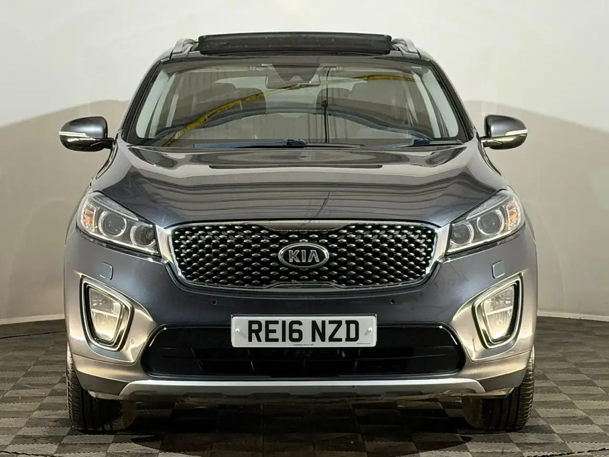 Used Kia Sorento 200 HP (147 kW) 2016 Grey SUV
