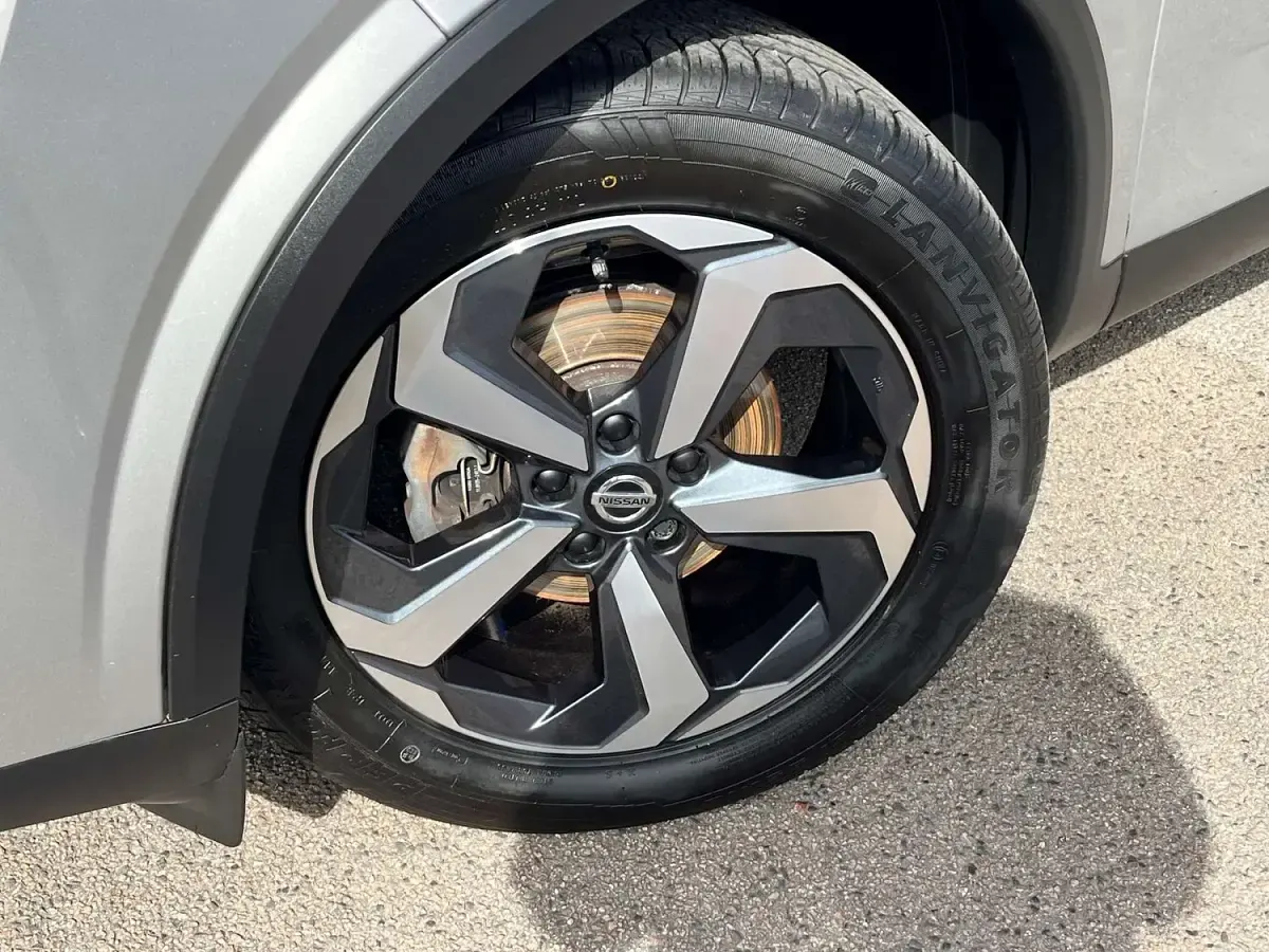 Used Nissan Qashqai N-Connecta 2022 Silver SUV