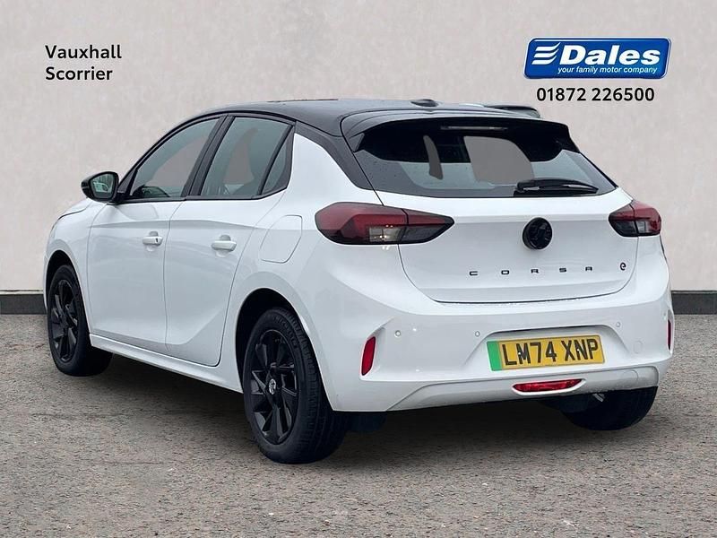 Used Vauxhall Corsa-e 100 kW (136 HP) 2024 White Hatchback