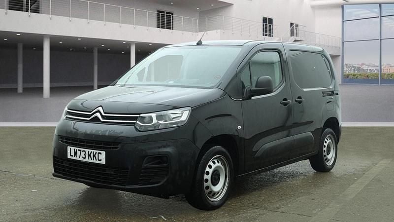 Black Used 2023 Citroën Berlingo PureTech MPV | £12,975 (Fair price) - Image 1/1