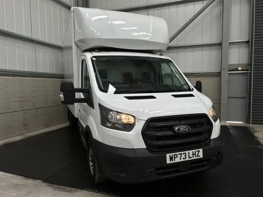 Używany Ford Transit 130 KM (95 kW) 2023 Biały Kabriolet