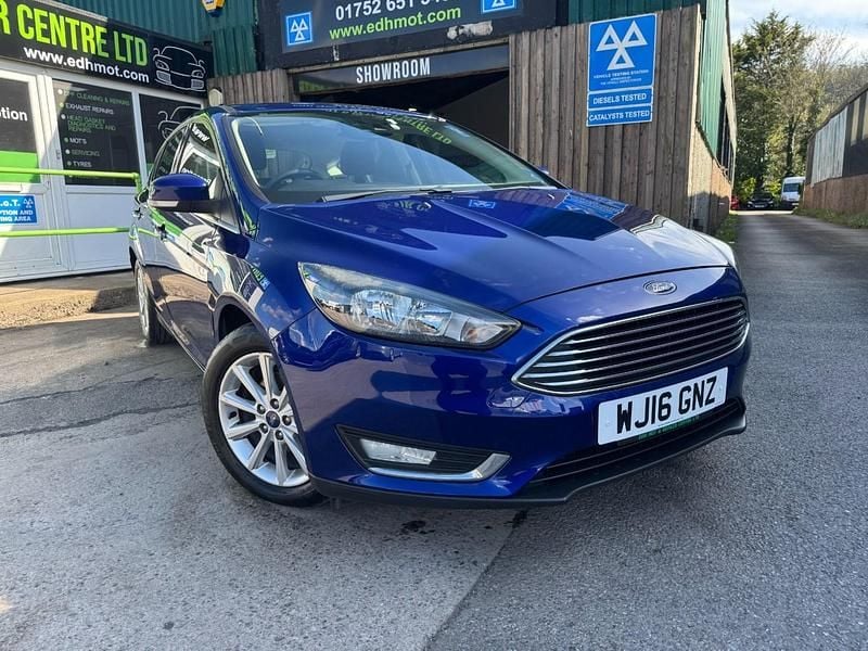 Used Ford Focus Titanium 2016 Blue Hatchback