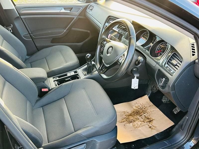 Used VW Golf VII SE 115 HP (84 kW) 2017 Black Hatchback