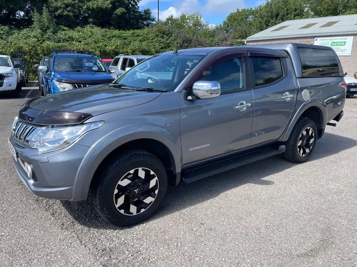 Used Mitsubishi L200 2016 Grey Pickup