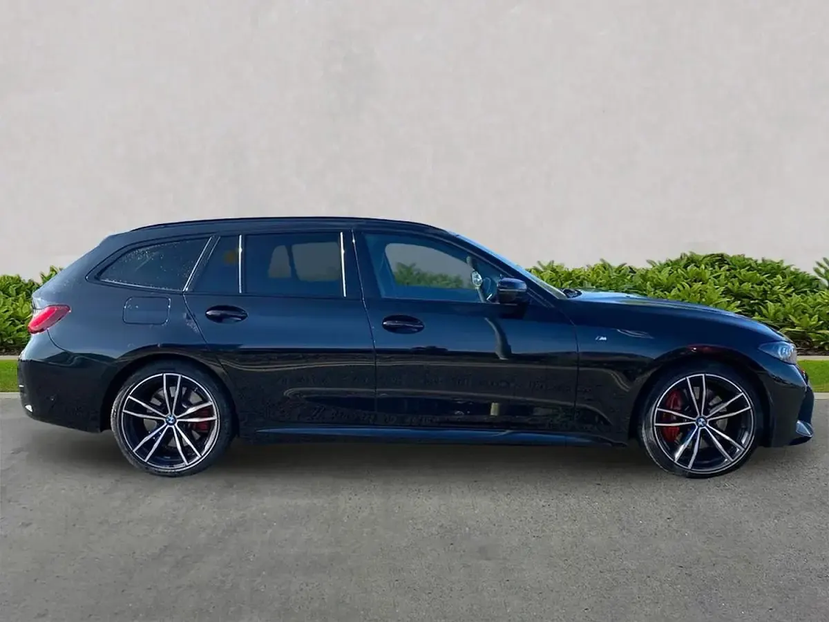 Used BMW 320 M Sport 190 HP (139 kW) 2024 Black Estate