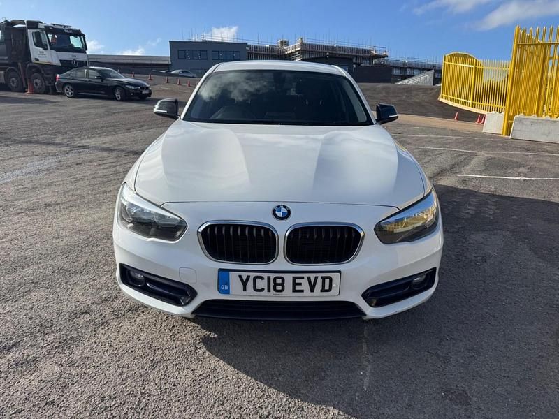 Used BMW 118 Sport Line 2018 White Hatchback