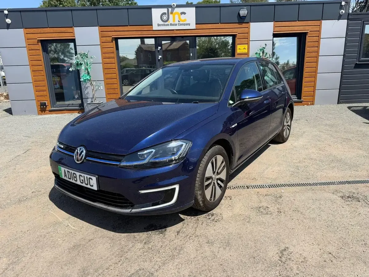 Used VW e-Golf 99 kW (135 HP) 2018 Blue Hatchback