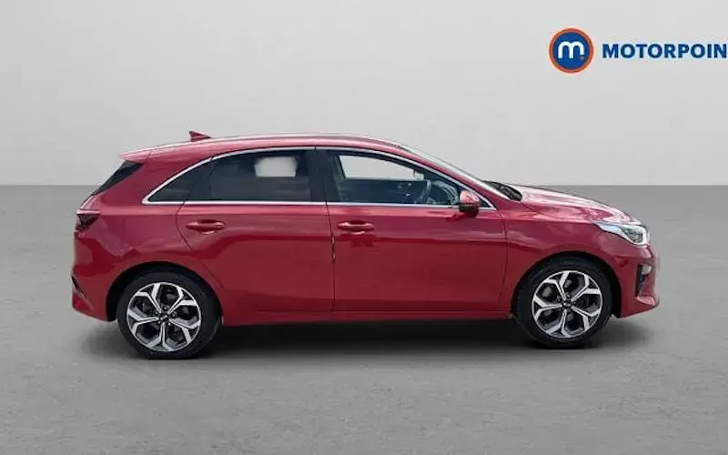 Used Kia Ceed 160 HP (117 kW) 2021 Hatchback