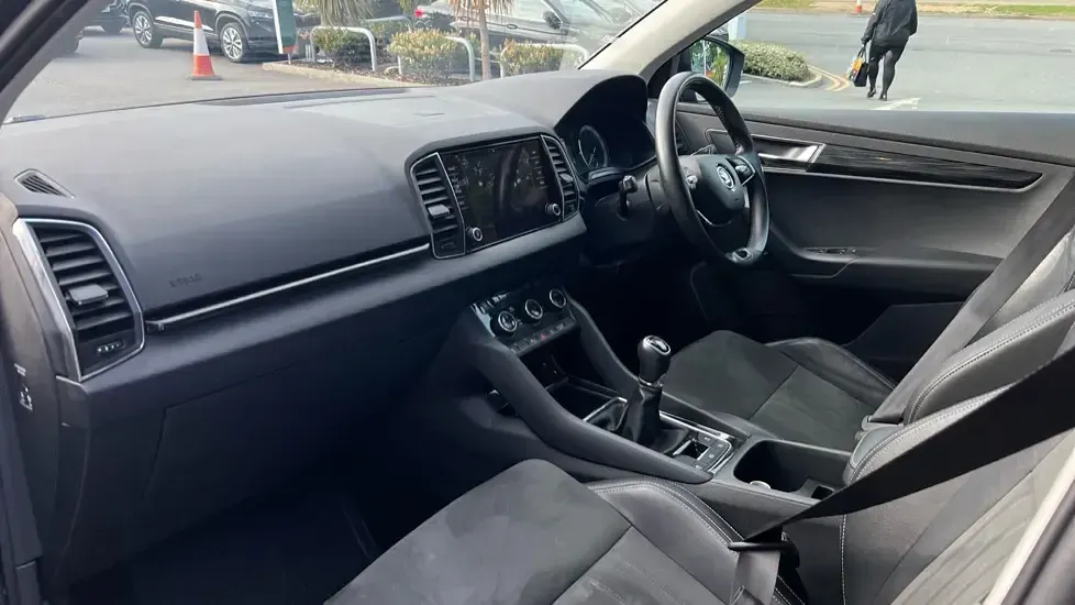 Używany Skoda Karoq SE L 150 KM (110 kW) 2020 Niebieski SUV