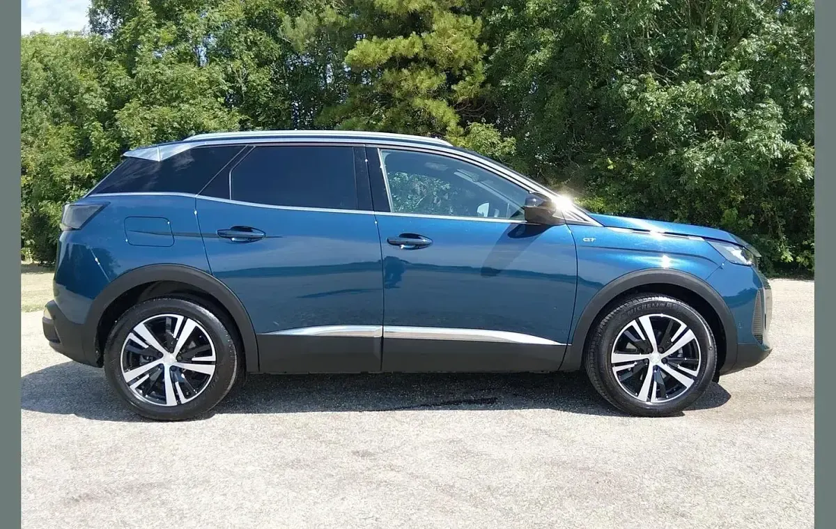 Used Peugeot 3008 GT 129 HP (94 kW) 2023 Blue SUV
