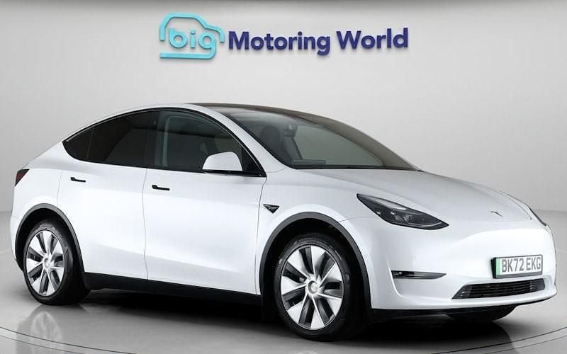Used 2025 Tesla Model Y Long Range AWD SUV | £26,100 (Super price) - Image 1/4