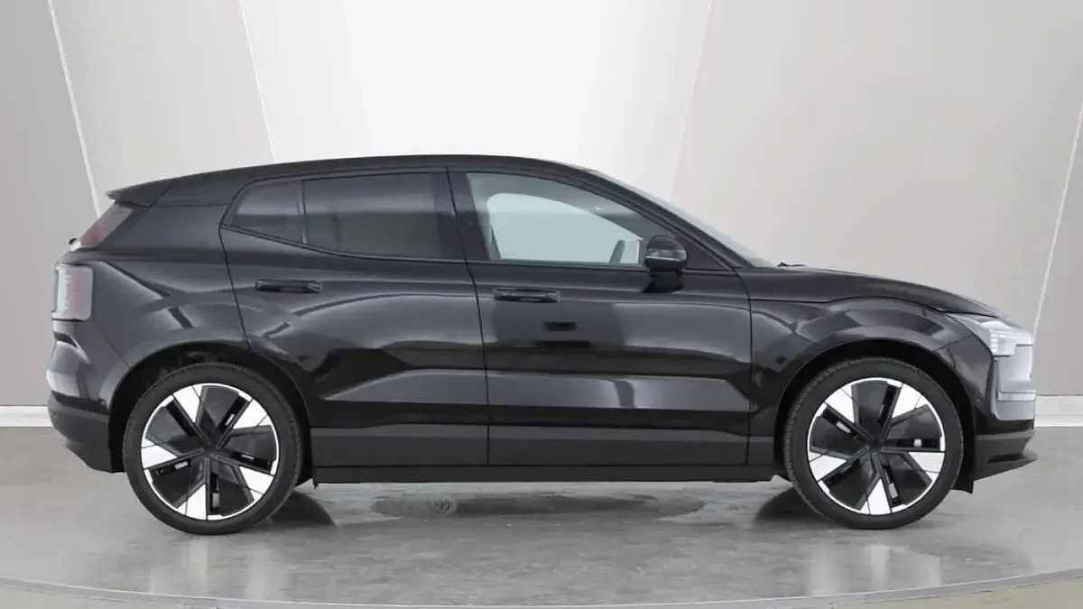Used Volvo EX30 Performance 314 kW (428 HP) 2025 Black SUV