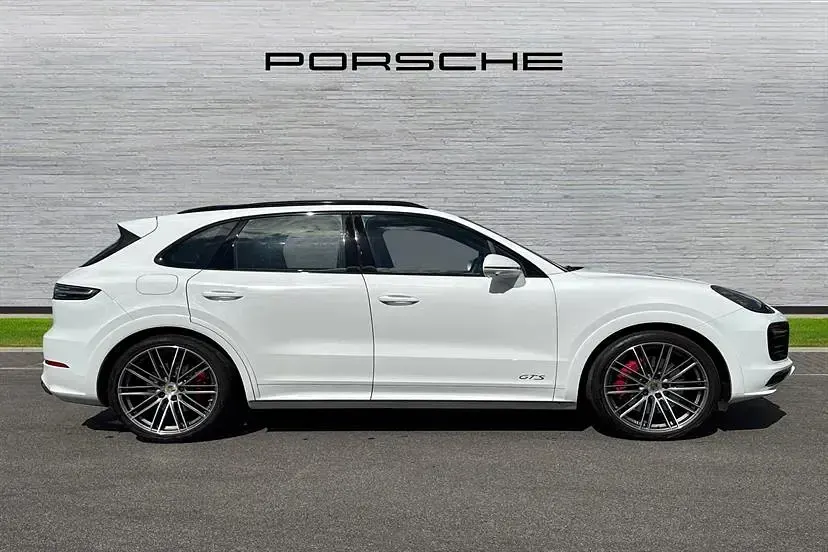 Used Porsche Cayenne GTS 460 HP (338 kW) 2021 White SUV