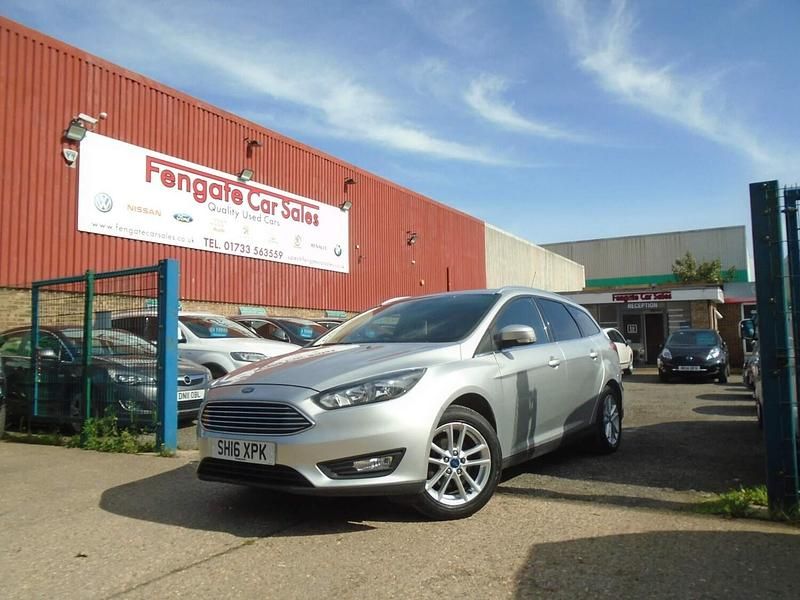 Used Ford Focus Zetec 2016 Silver Estate