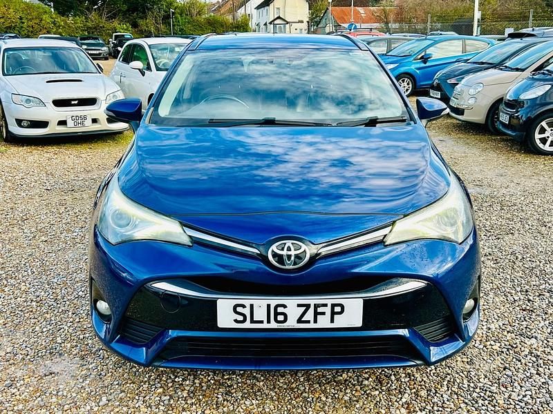 Used Toyota Avensis Business Edition 2016 Blue Estate