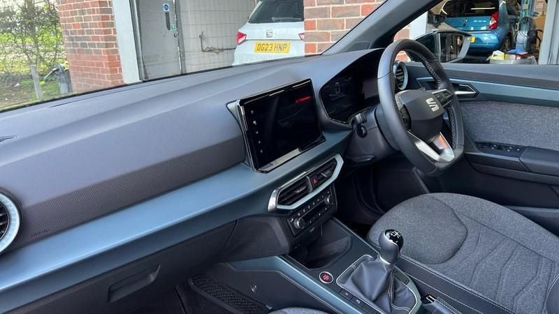 Used Seat Arona Xperience 110 HP (80 kW) 2023 Metallic  magnetic tech grey with black roof SUV
