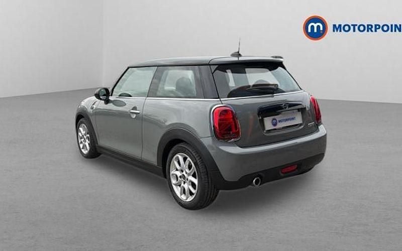 Used Mini Cooper Classic 136 HP (100 kW) 2021 Hatchback