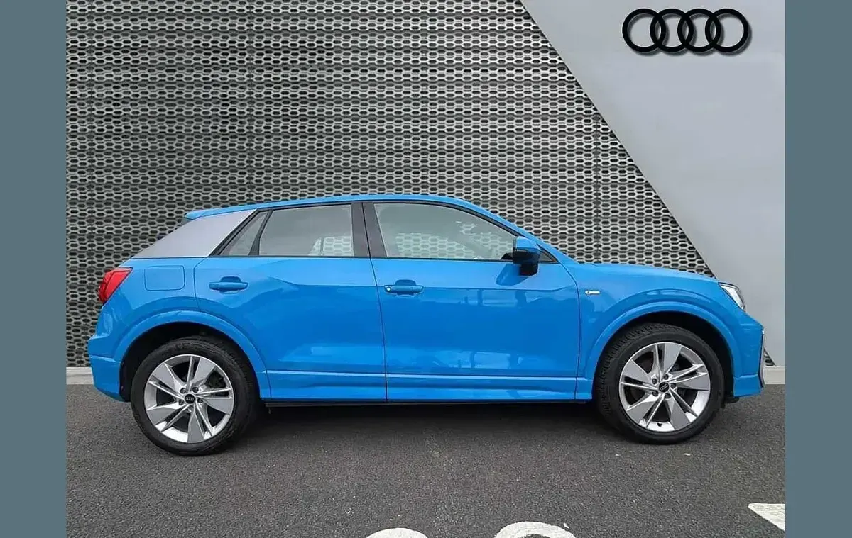 Used Audi Q2 S-Line 108 HP (79 kW) 2022 Blue SUV