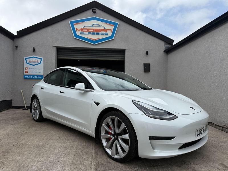 White Used 2019 Tesla Model 3 Performance Sedan | £17,790 (Good price) - Image 1/4